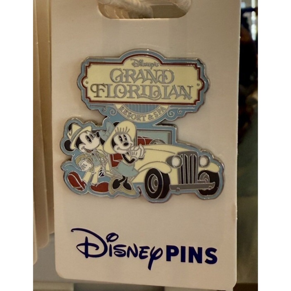 Disney Parks 2024 Grand Floridian Resort & Spa Pin Mickey Minnie Trading Pin NEW